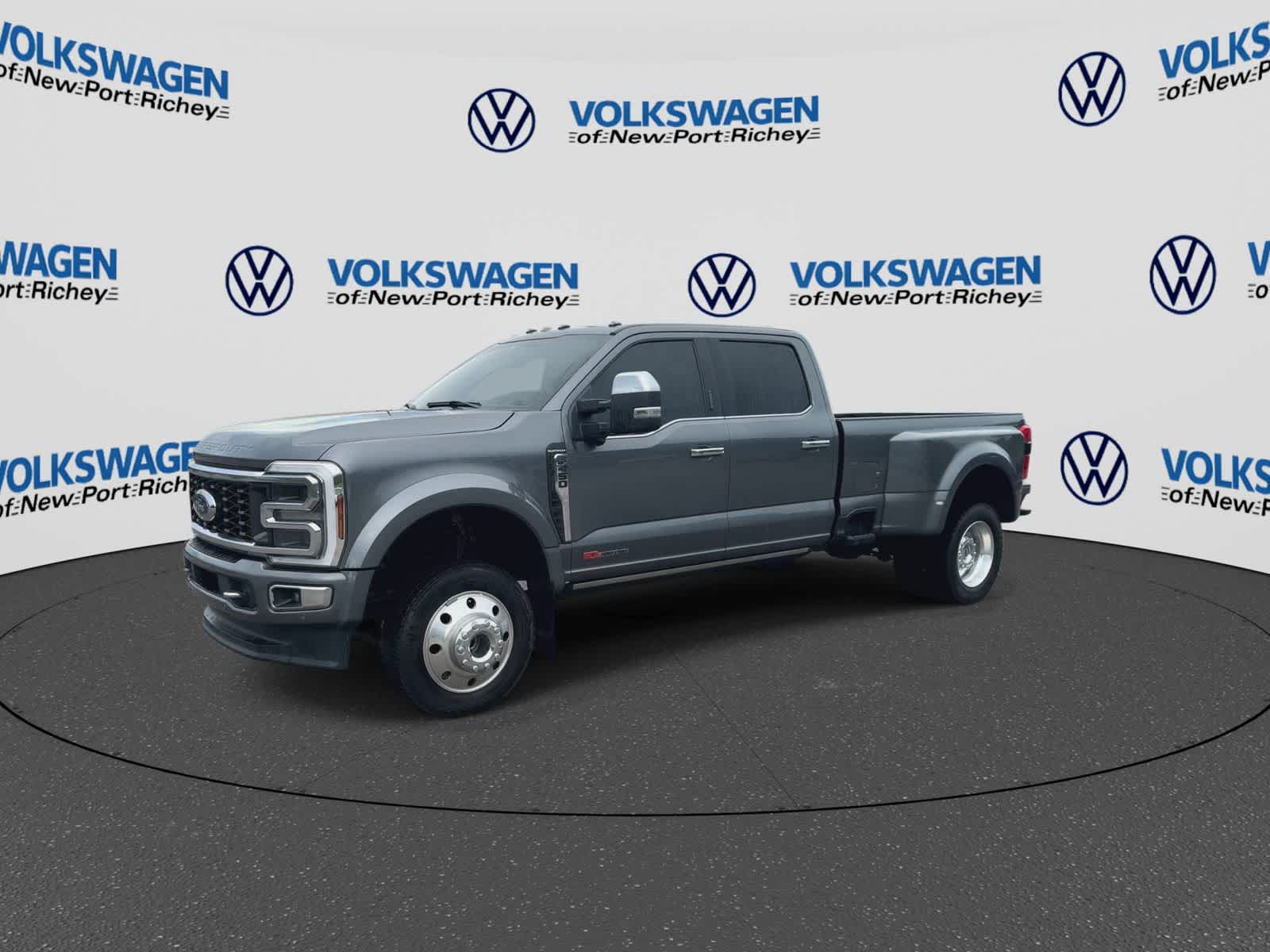 Ford Super Duty F-450 Pickup Platinum 2024
