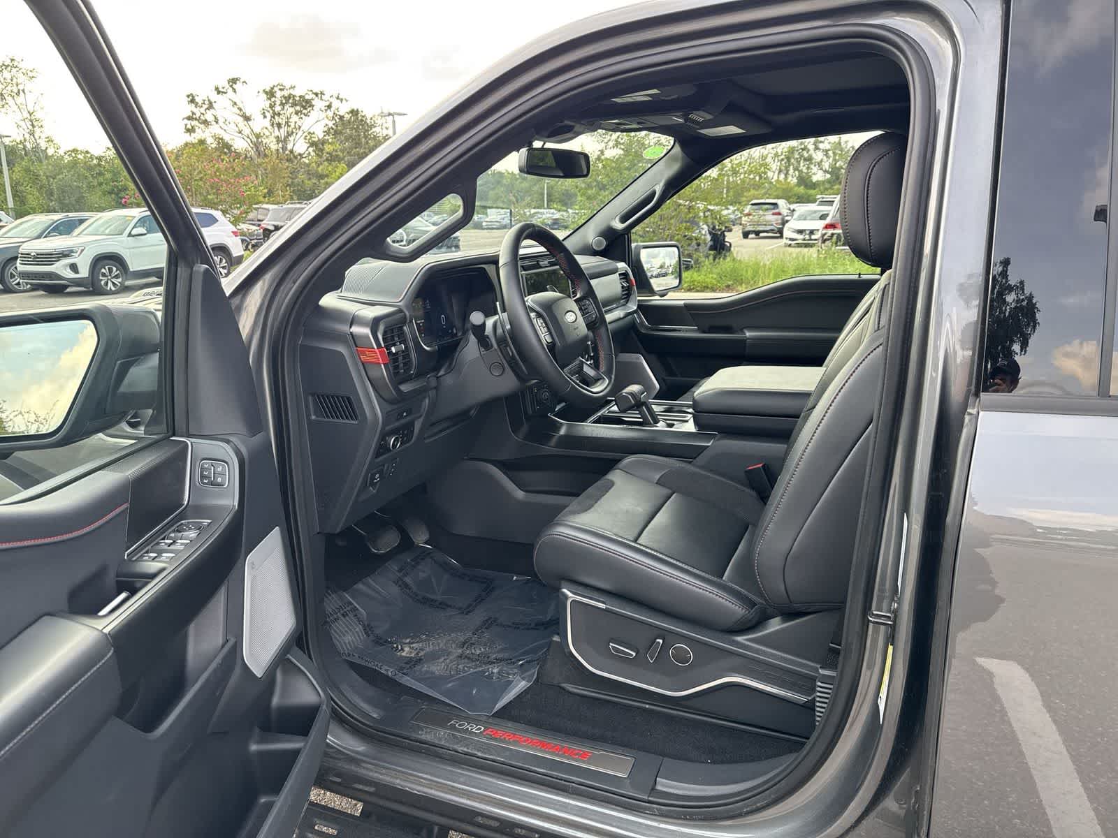Ford F-150 Raptor 2025