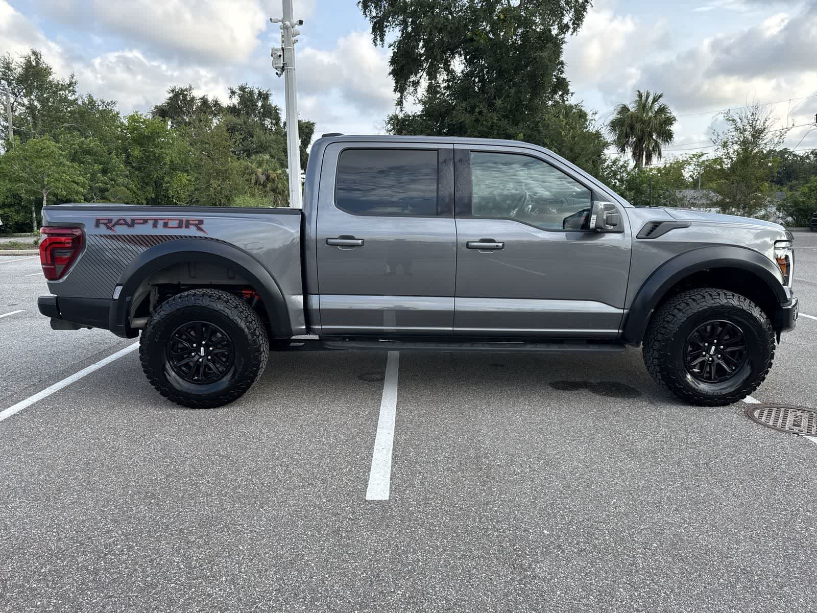 Ford F-150 Raptor 2025