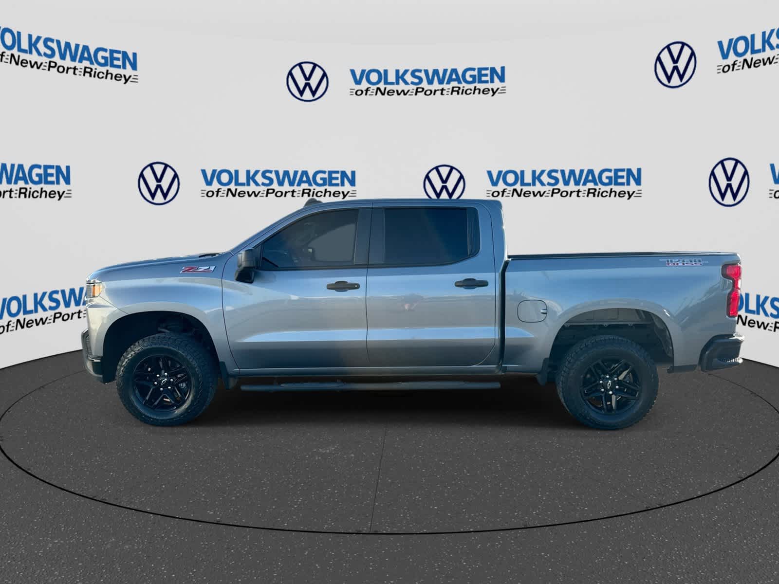 Chevrolet Silverado 1500 Custom Trail Boss 2021