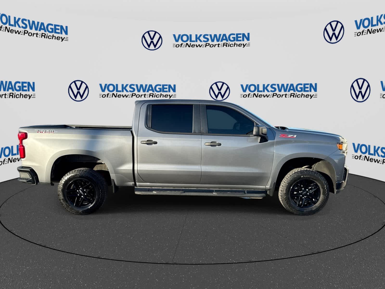Chevrolet Silverado 1500 Custom Trail Boss 2021