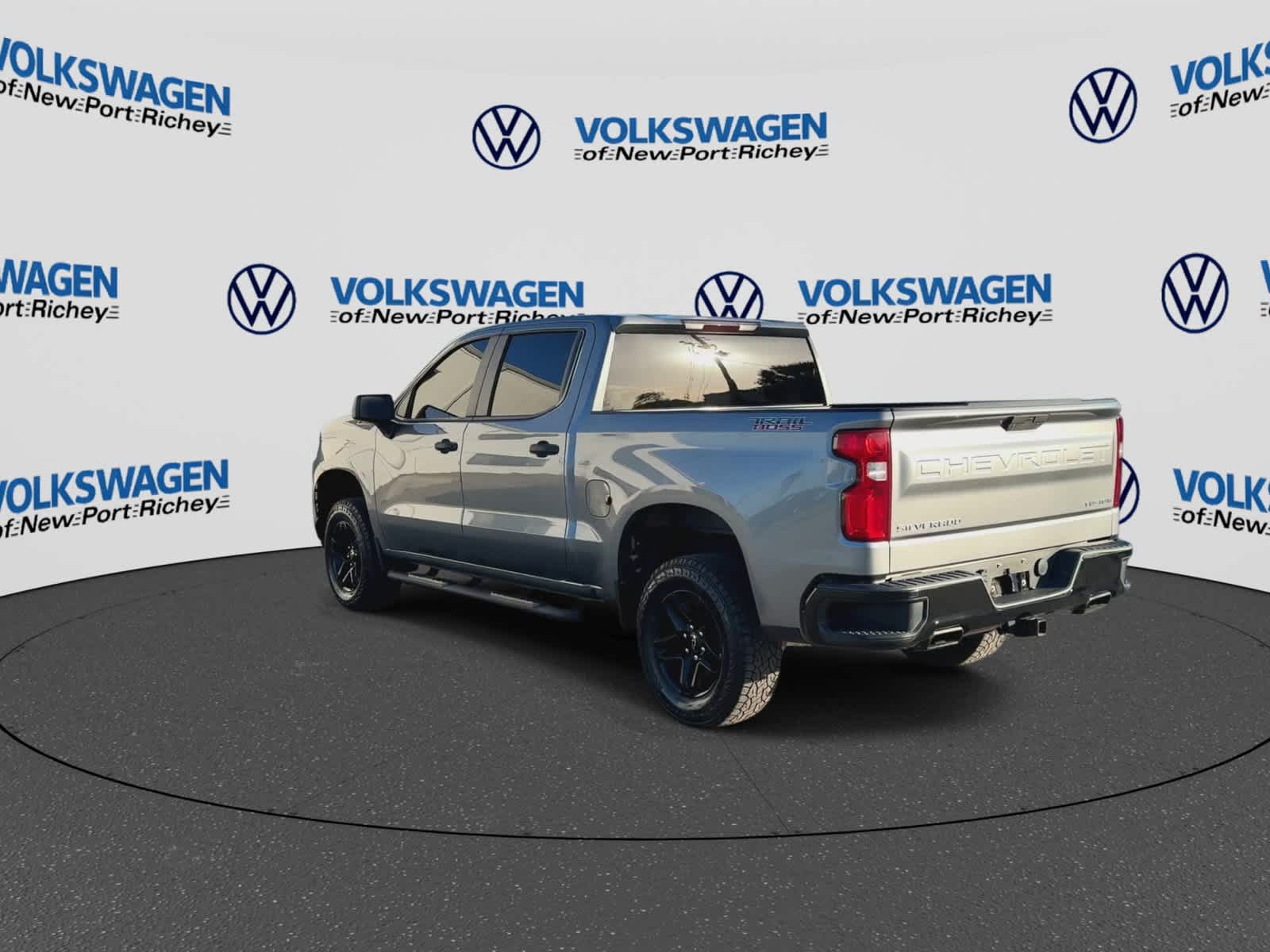Chevrolet Silverado 1500 Custom Trail Boss 2021