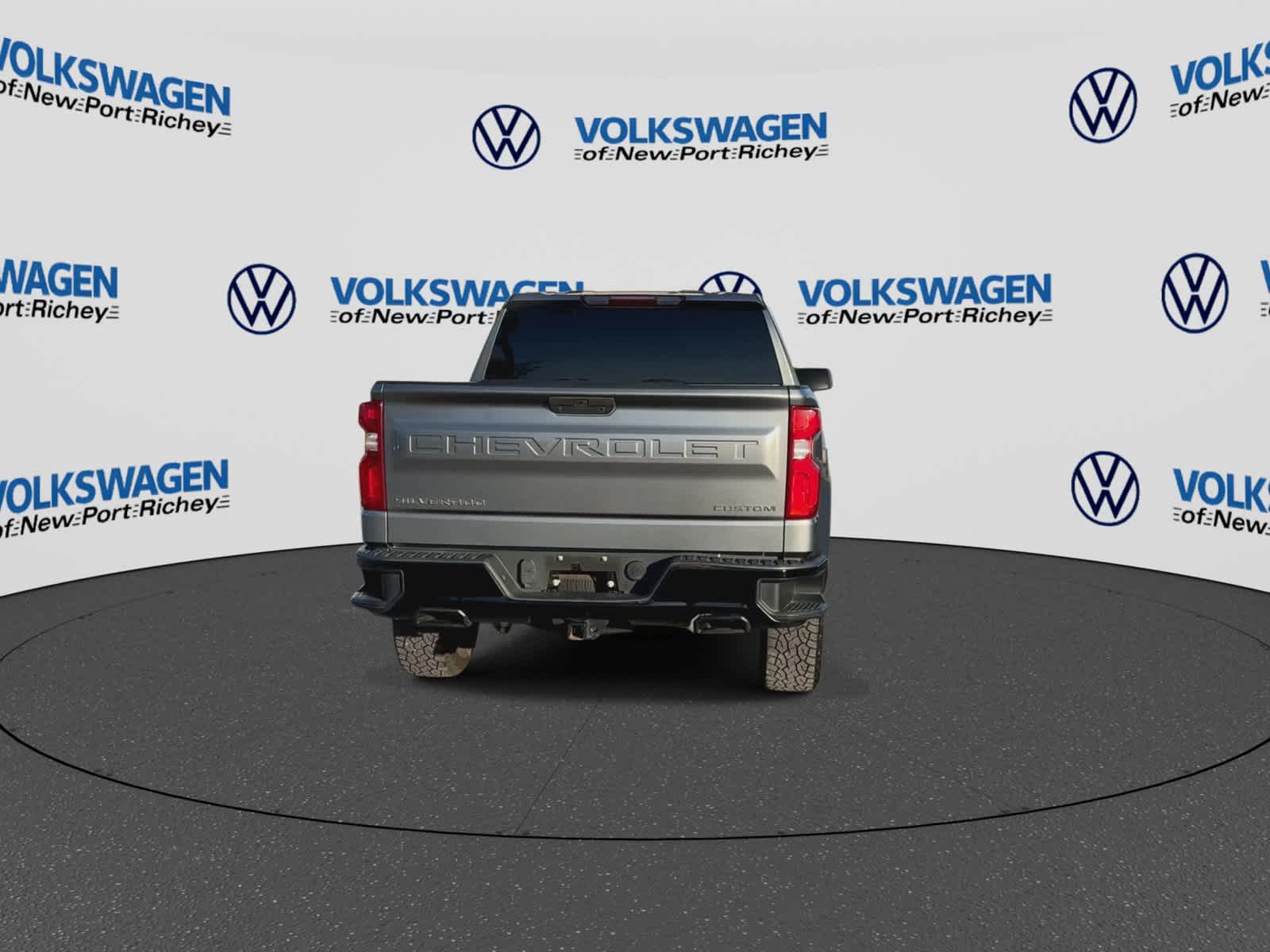 Chevrolet Silverado 1500 Custom Trail Boss 2021