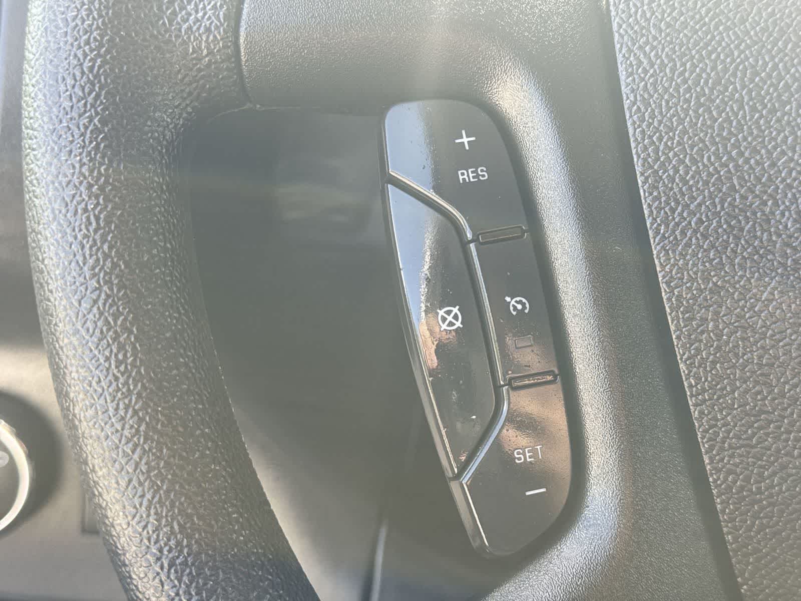 Furgoneta de carga Chevrolet Express 2025, tracción trasera, 2500, 135
