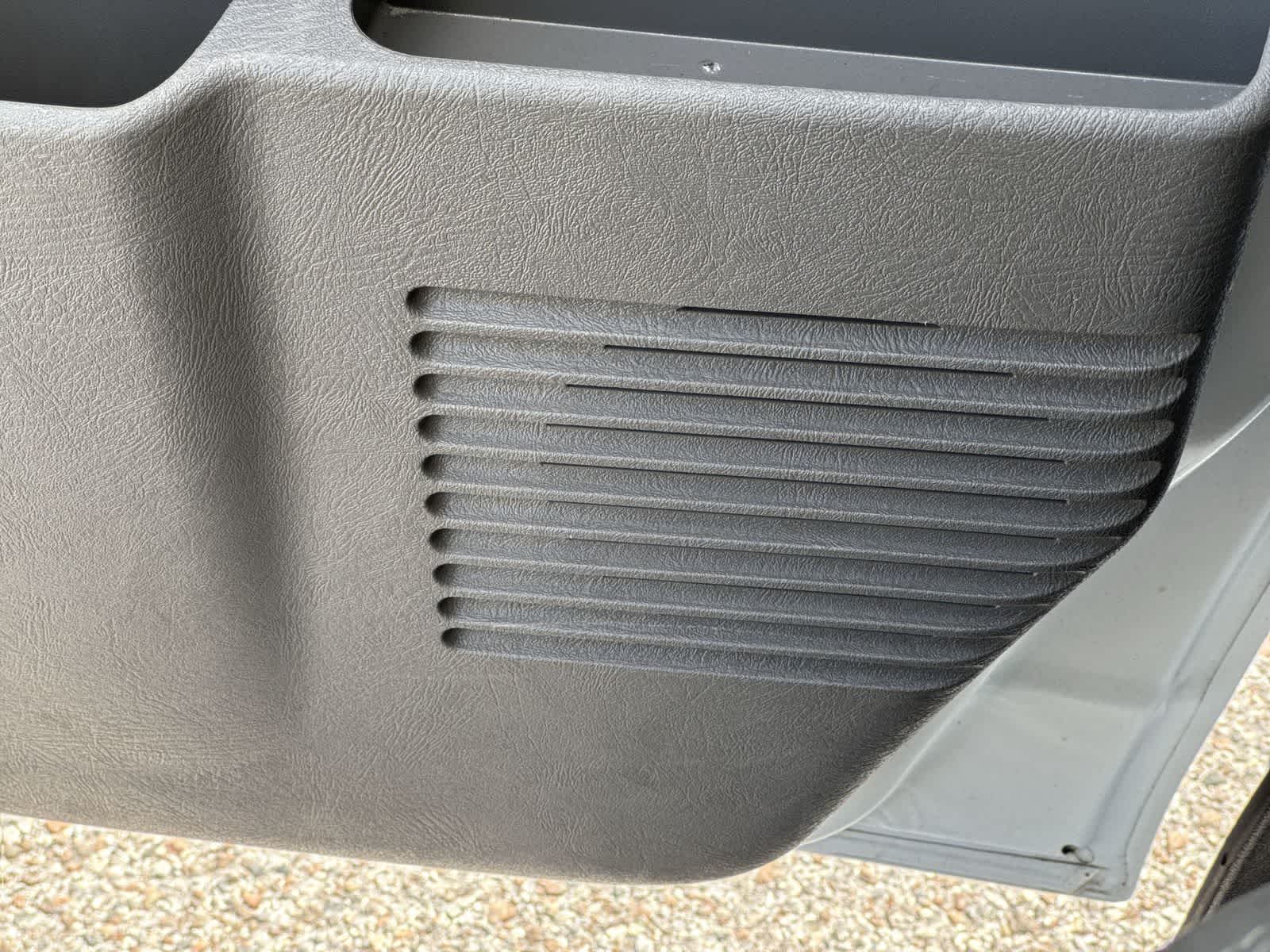 Furgoneta de carga Chevrolet Express 2025, tracción trasera, 2500, 135