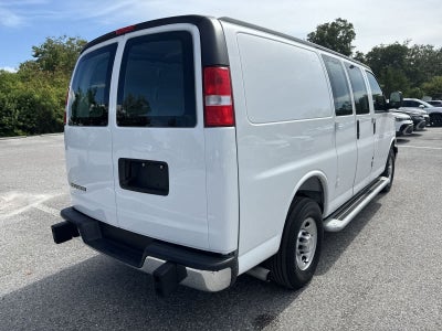 Furgoneta de carga Chevrolet Express 2025, tracción trasera, 2500, 135
