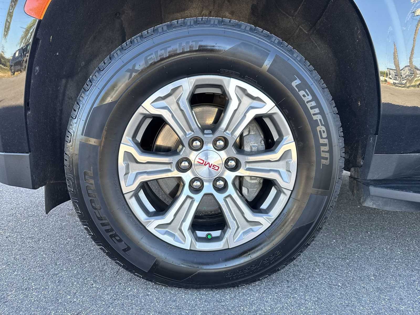 GMC Yukon SLE 2024