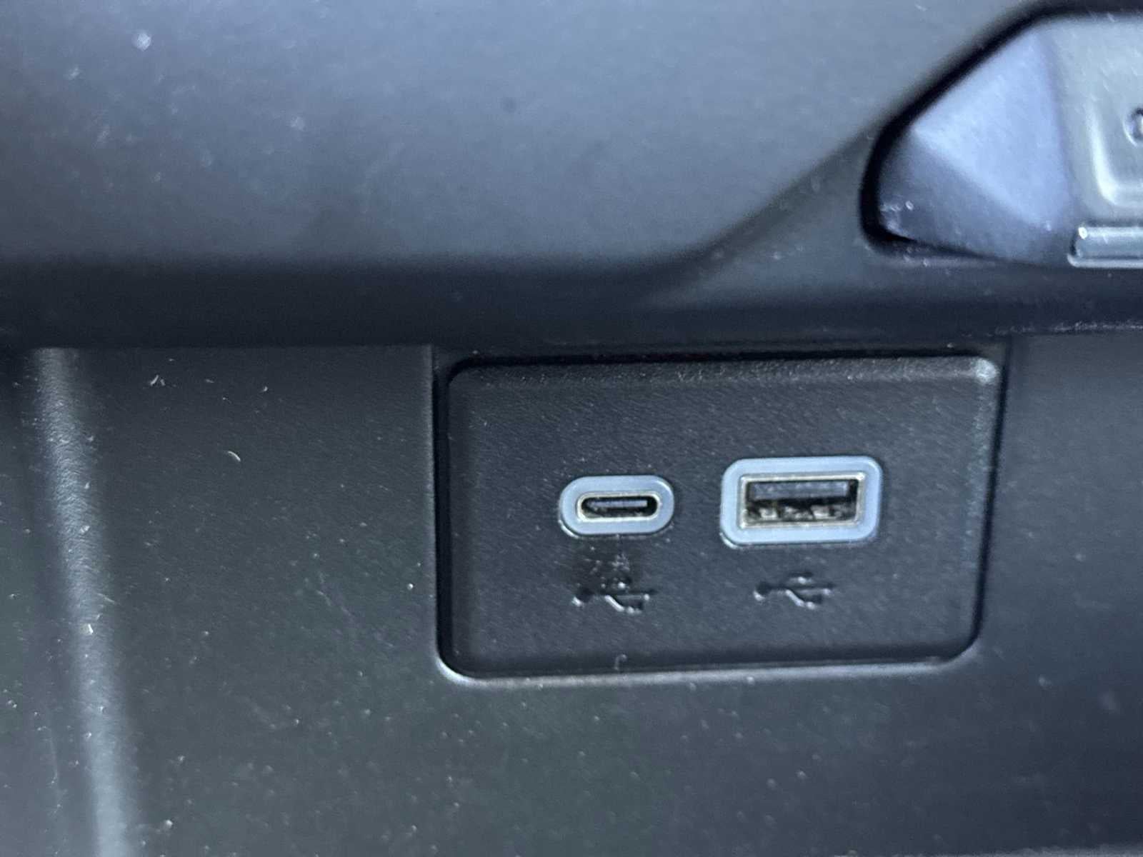 GMC Yukon SLE 2024