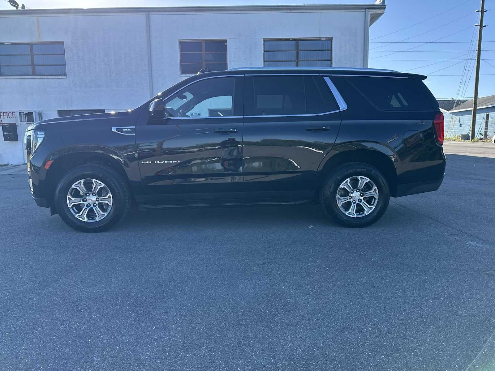 GMC Yukon SLE 2024