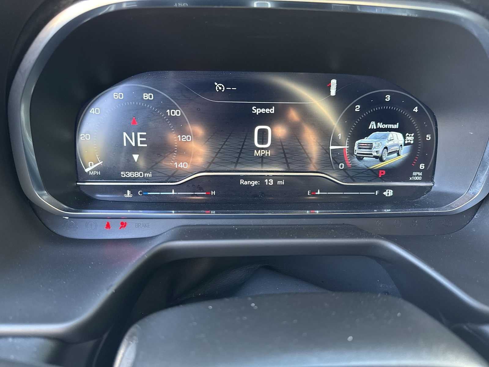 GMC Yukon SLE 2024