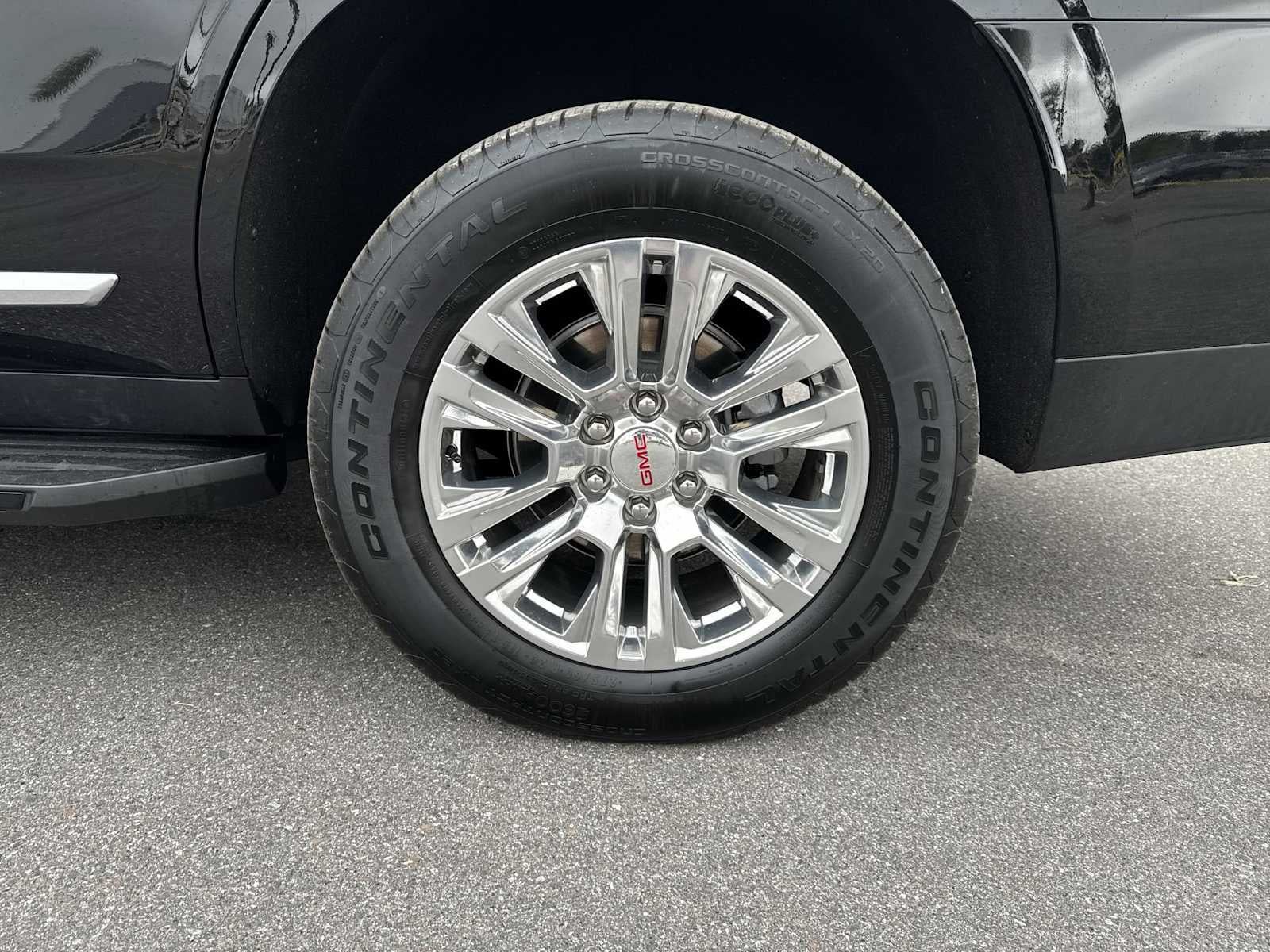 GMC Yukon Denali 2025