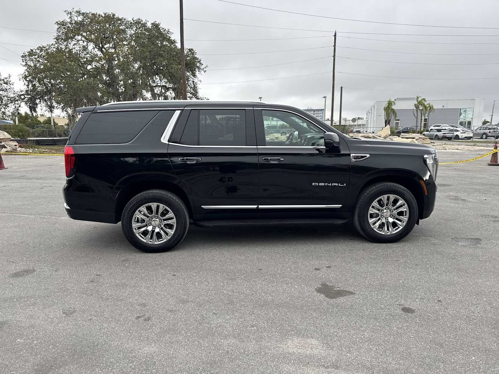 GMC Yukon Denali 2025