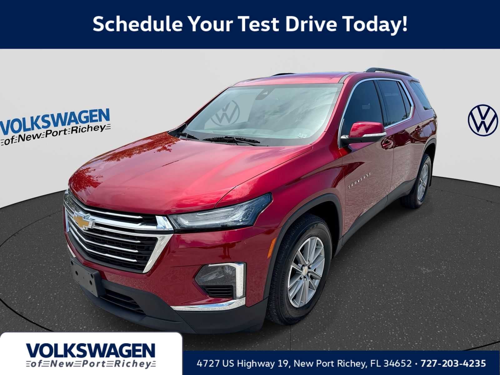 Chevrolet Traverse LT con tapicería de cuero, 2023