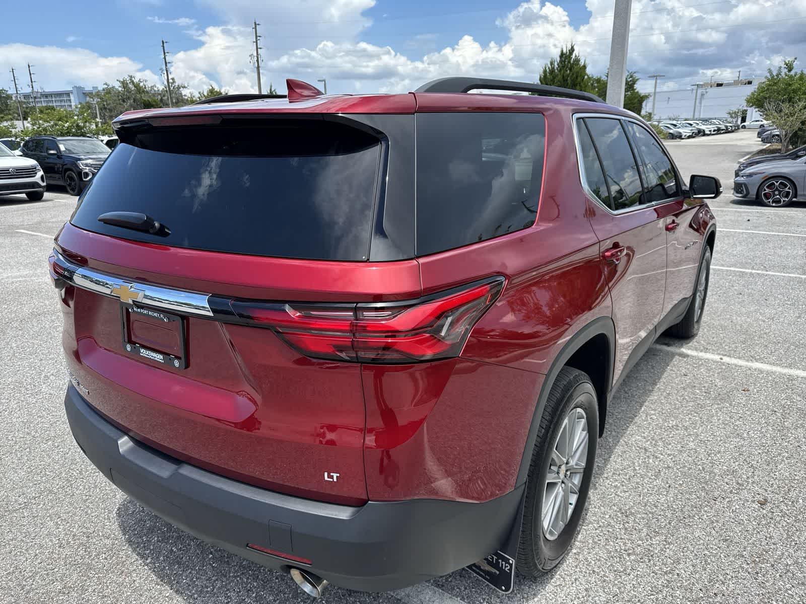 Chevrolet Traverse LT con tapicería de cuero, 2023