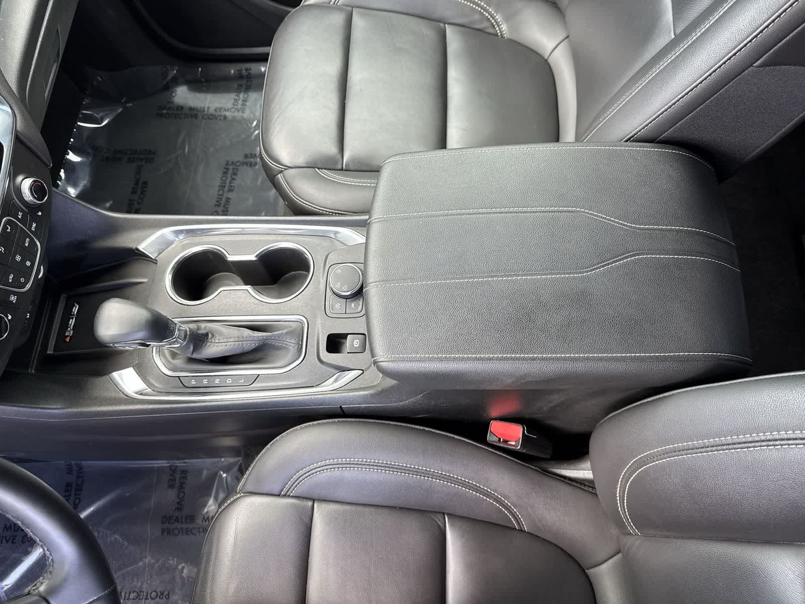 Chevrolet Traverse LT con tapicería de cuero, 2023