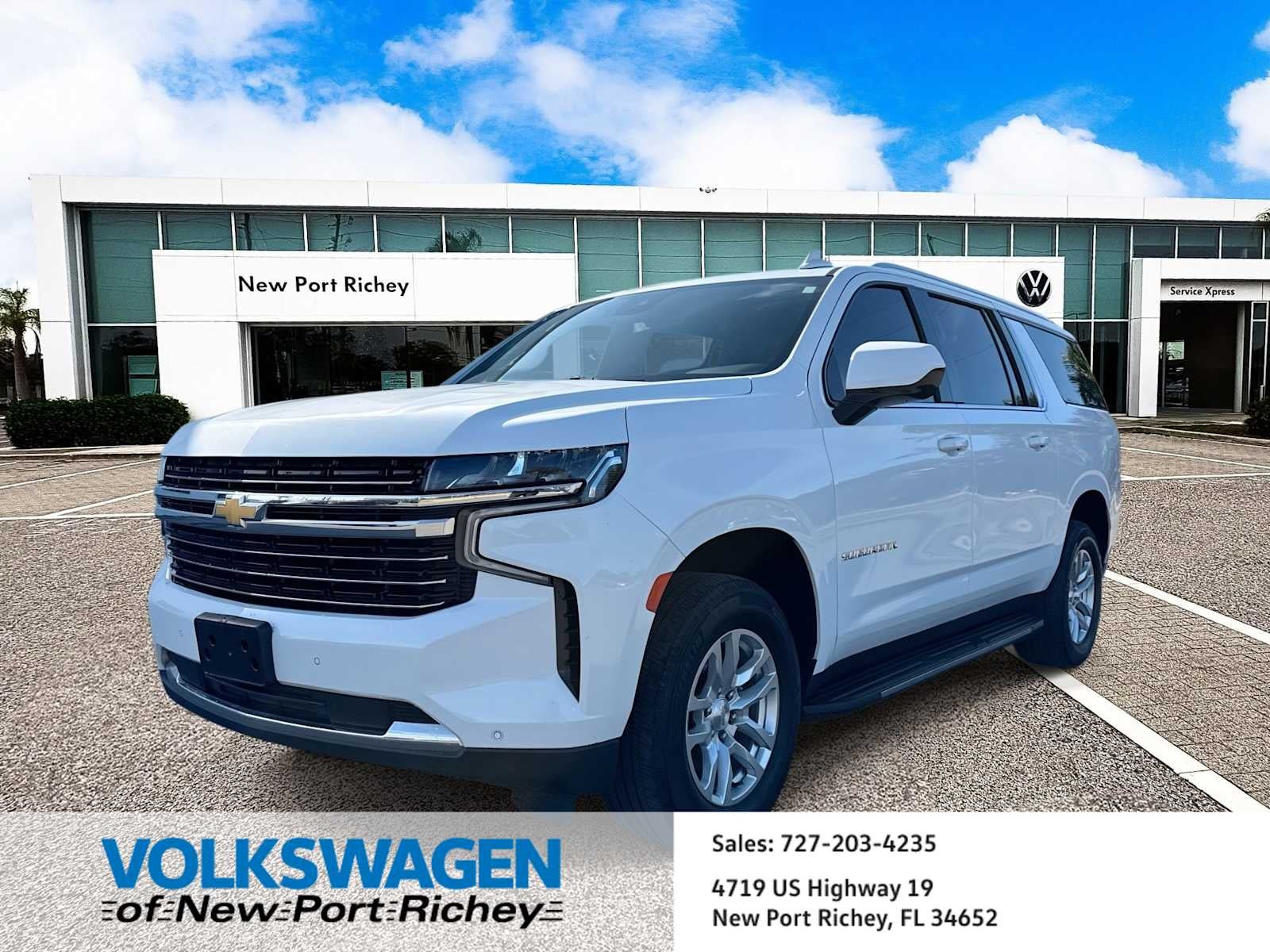 Chevrolet Suburban LT 2024