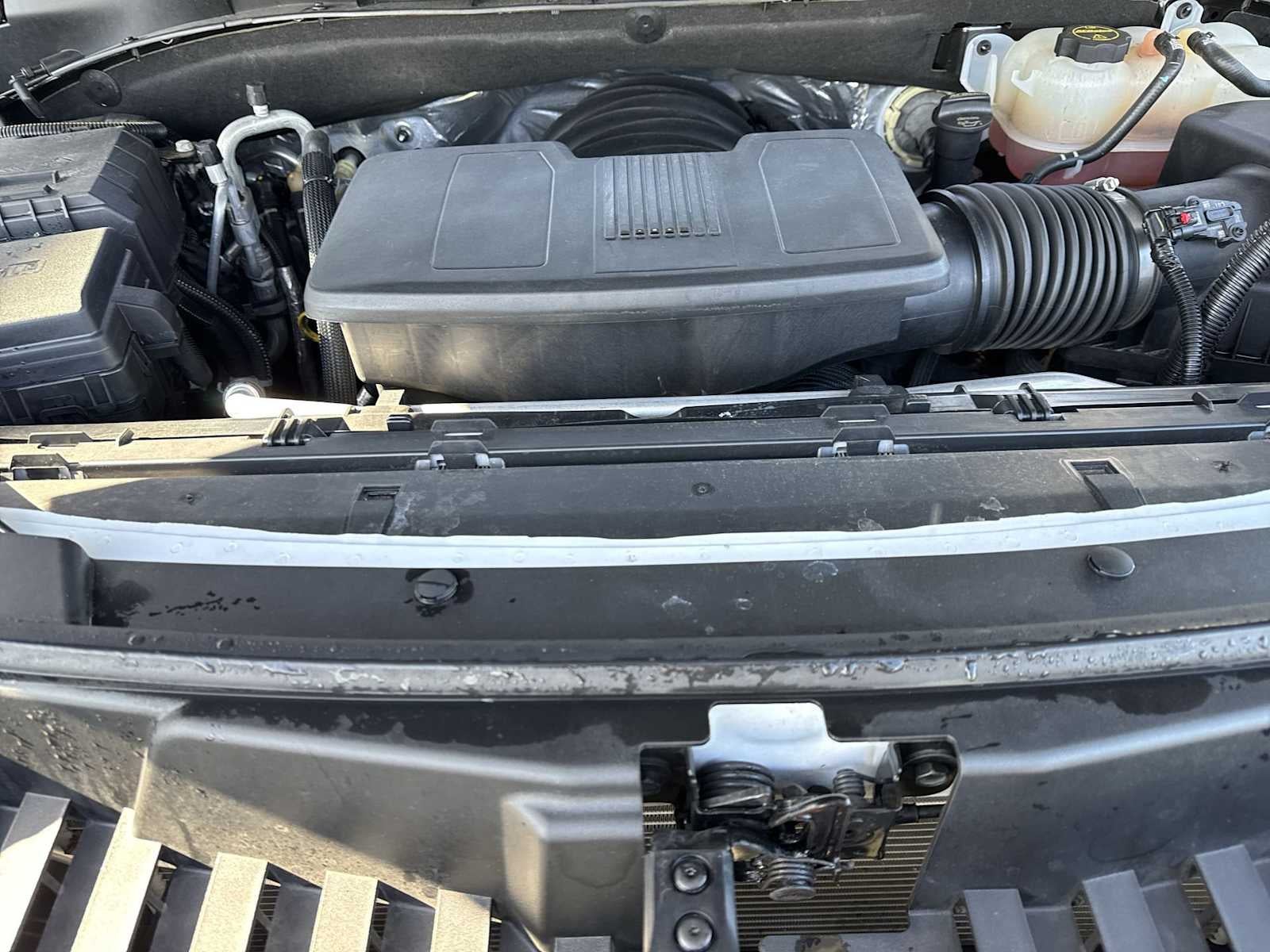 Chevrolet Suburban LT 2024