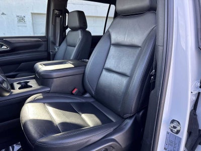 Chevrolet Suburban LT 2024