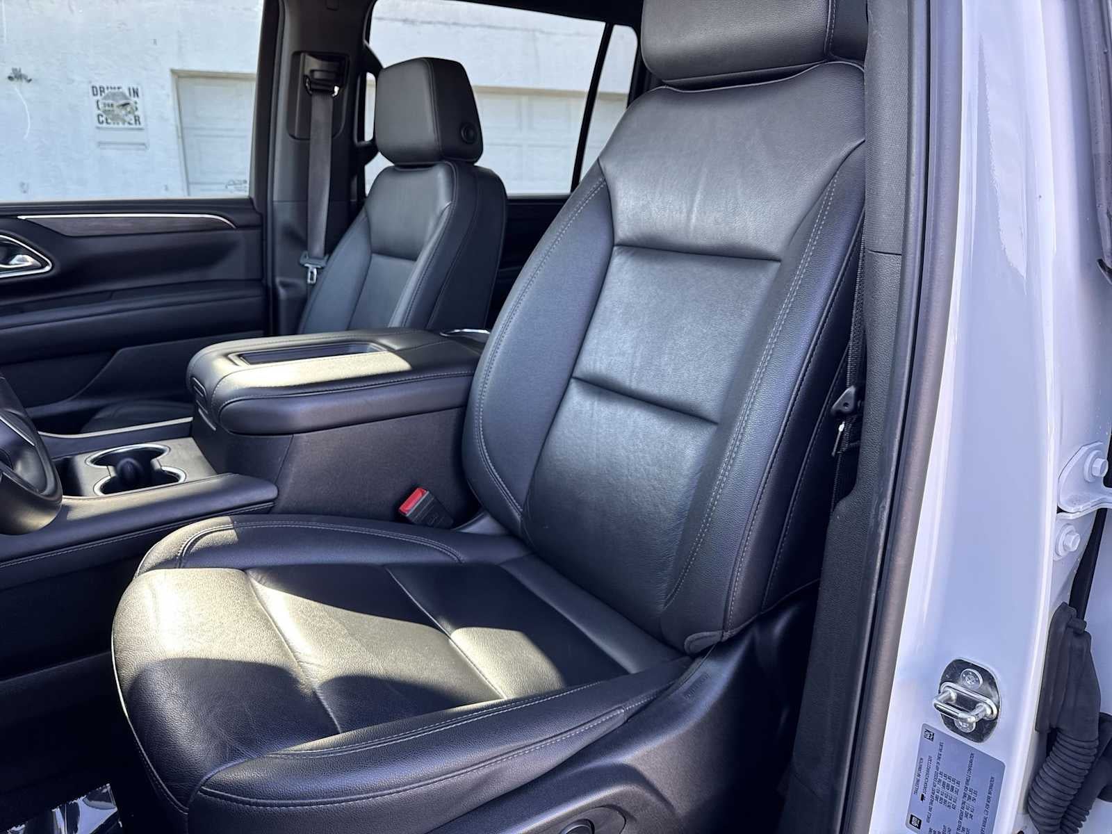 Chevrolet Suburban LT 2024