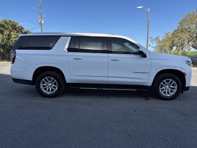 Chevrolet Suburban LT 2024