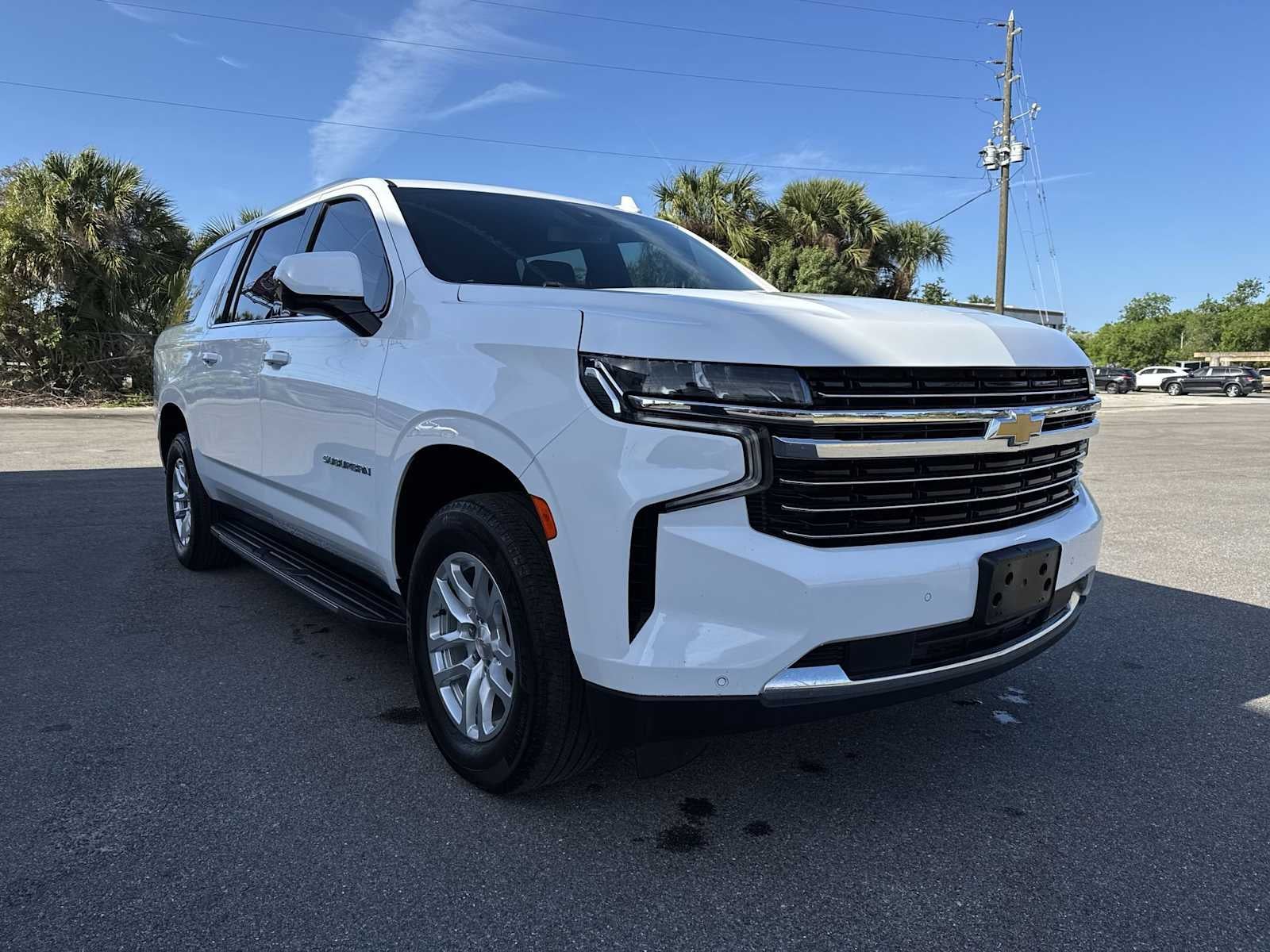 Chevrolet Suburban LT 2024
