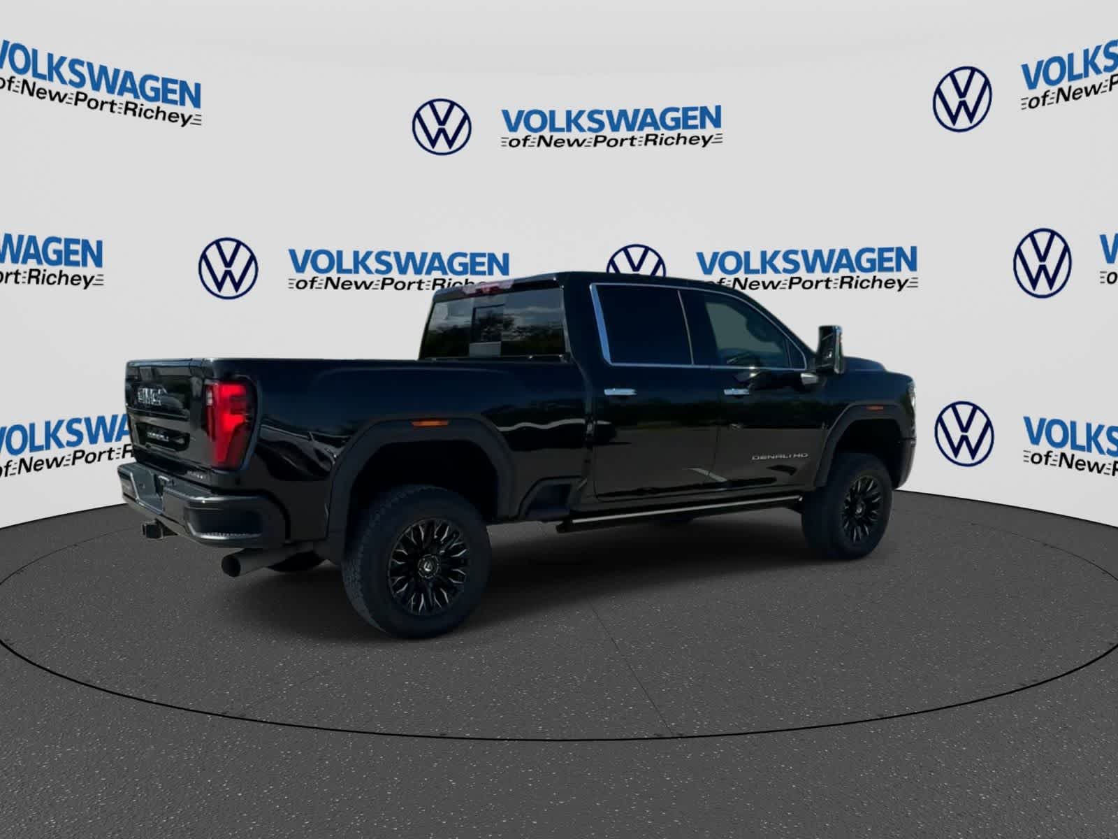 GMC Sierra 3500HD Denali Ultimate 2024