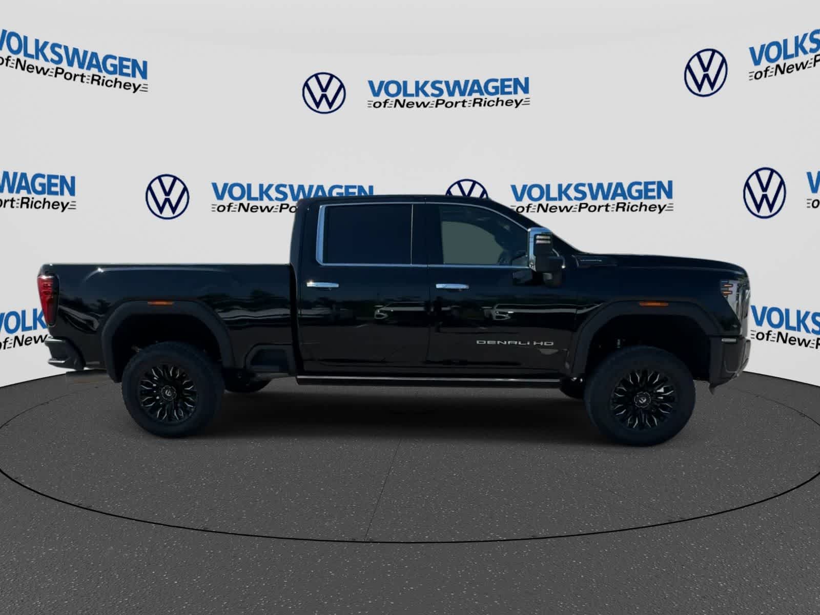 GMC Sierra 3500HD Denali Ultimate 2024