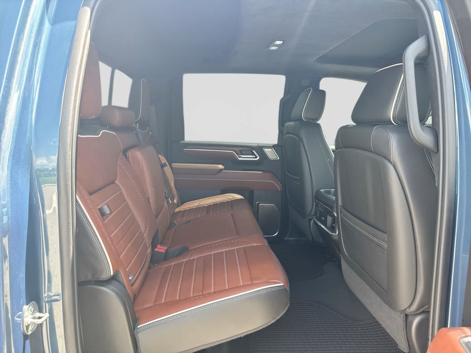 GMC Sierra 3500HD Denali Ultimate 2024