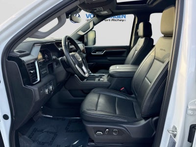 GMC Sierra 3500HD Denali 2025