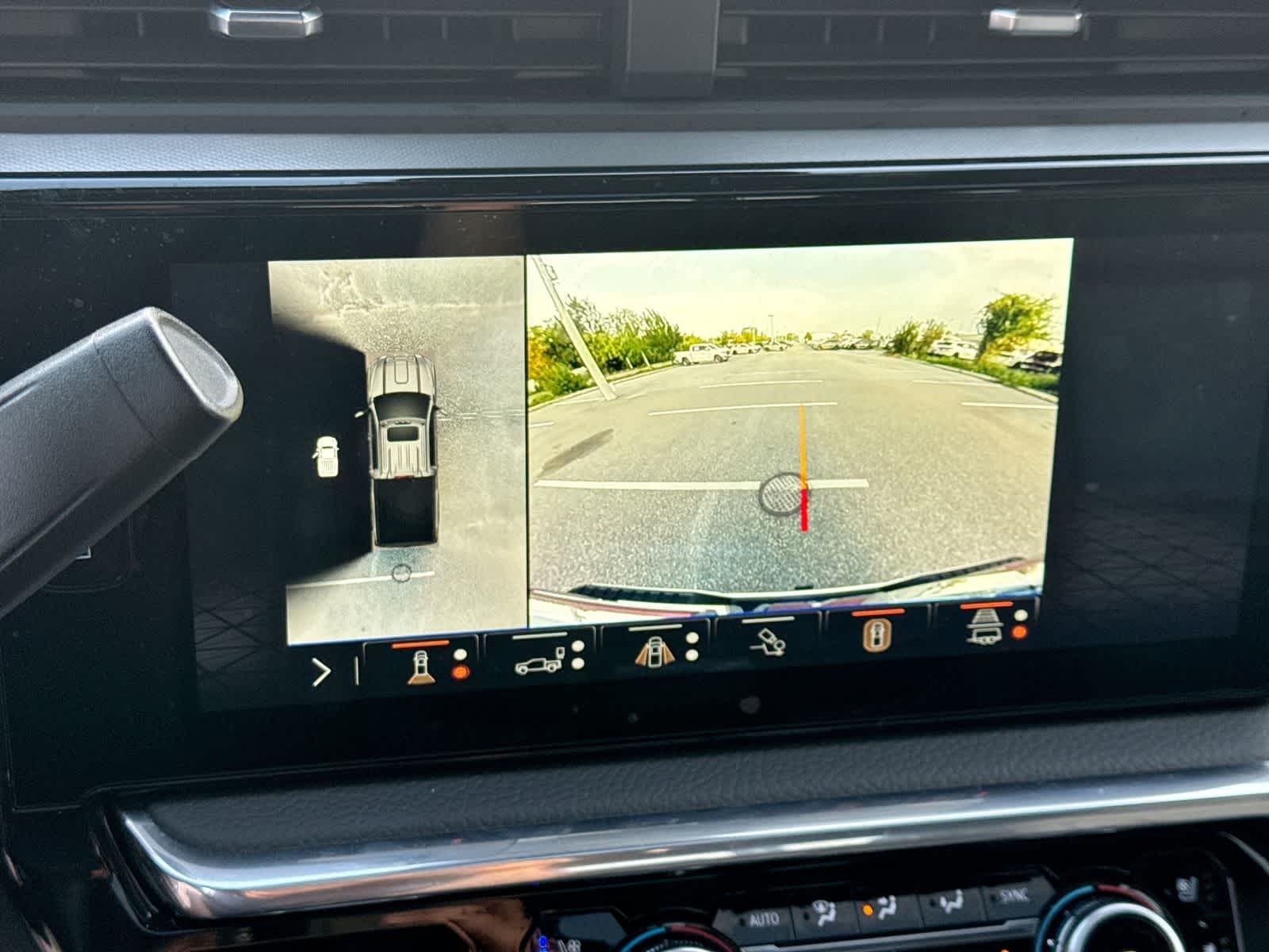 GMC Sierra 3500HD Denali 2025