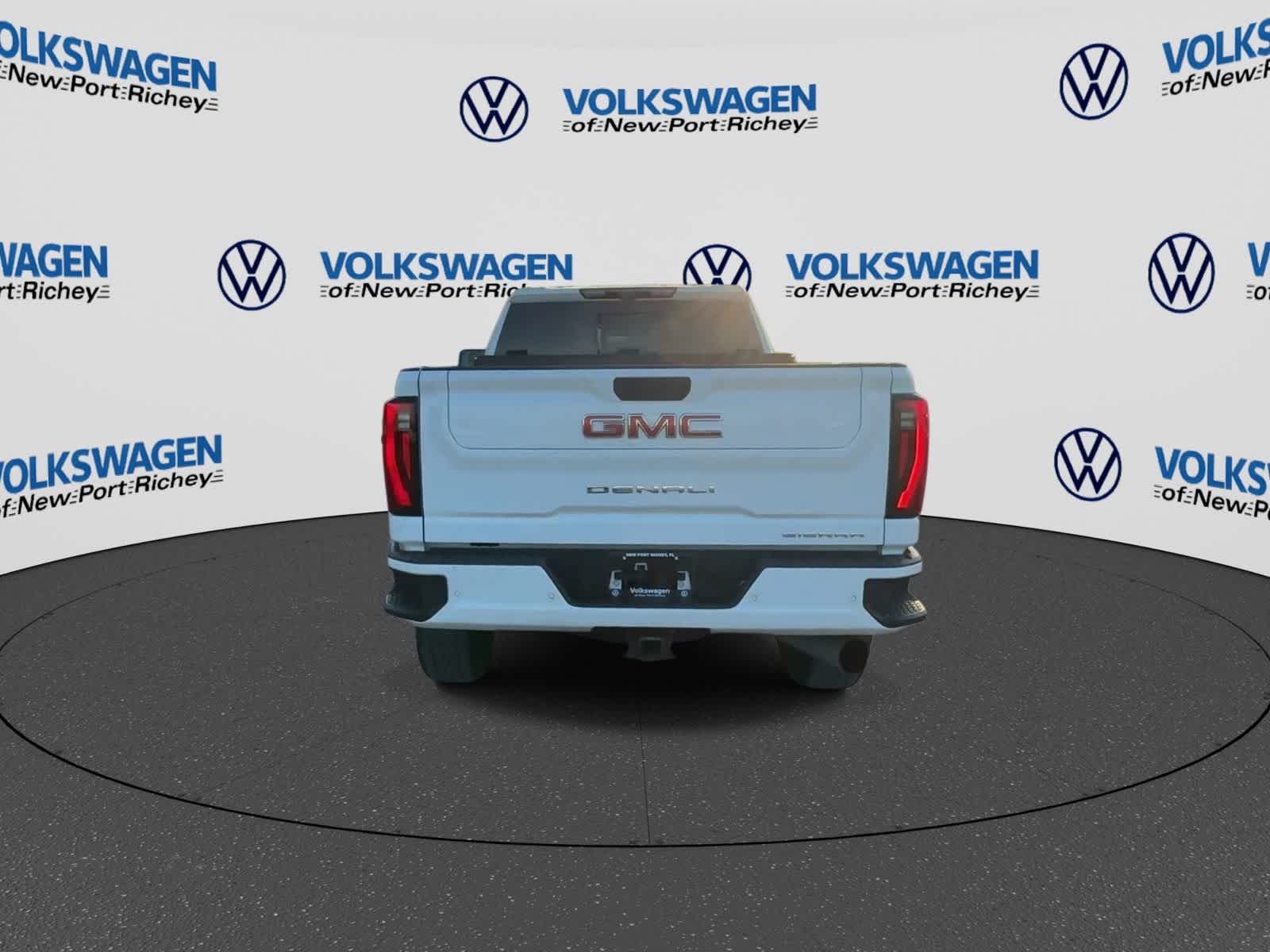 GMC Sierra 3500HD Denali 2025