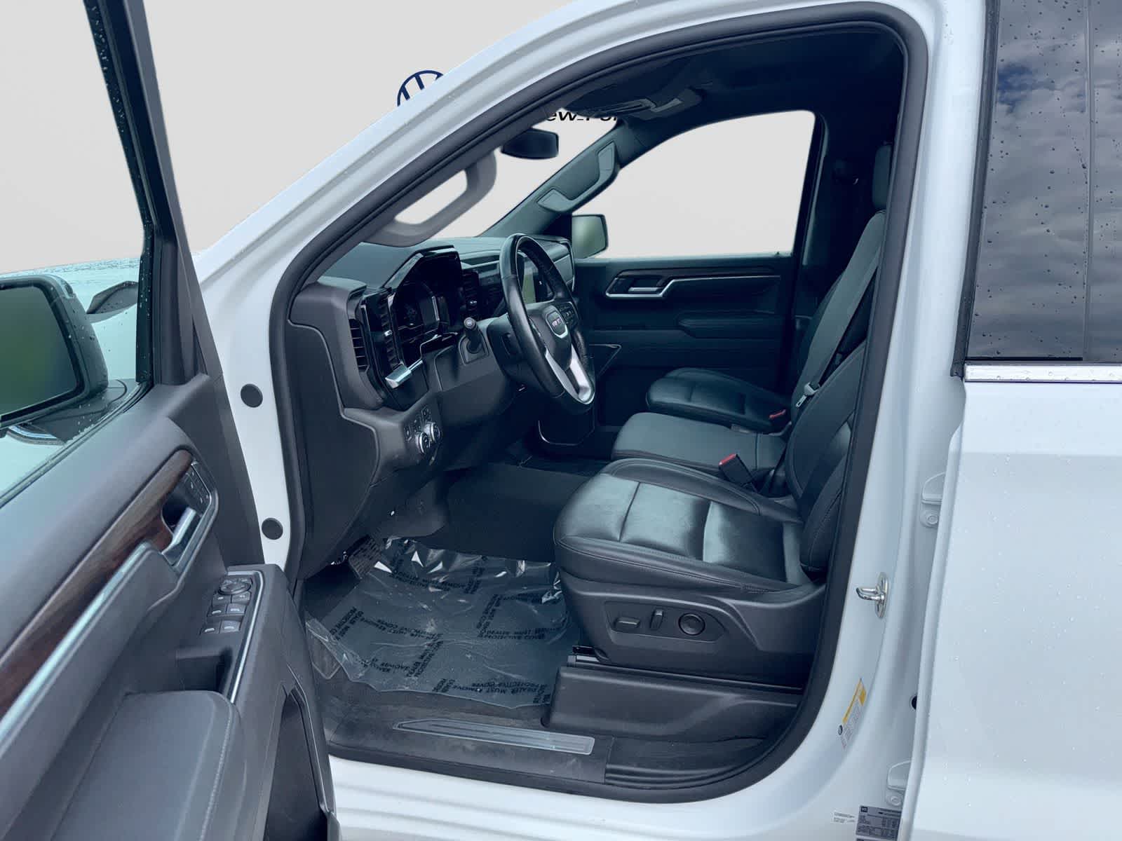 GMC Sierra 1500 SLT 2025