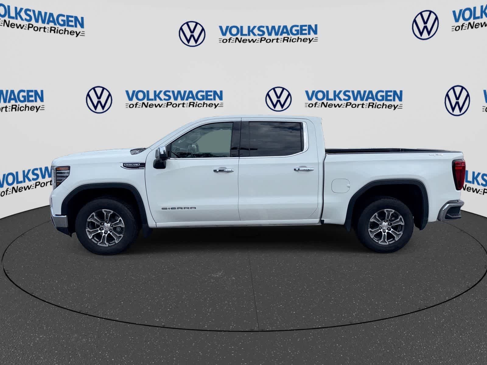 GMC Sierra 1500 SLT 2025