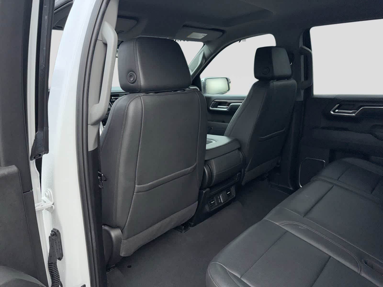 GMC Sierra 1500 SLT 2025