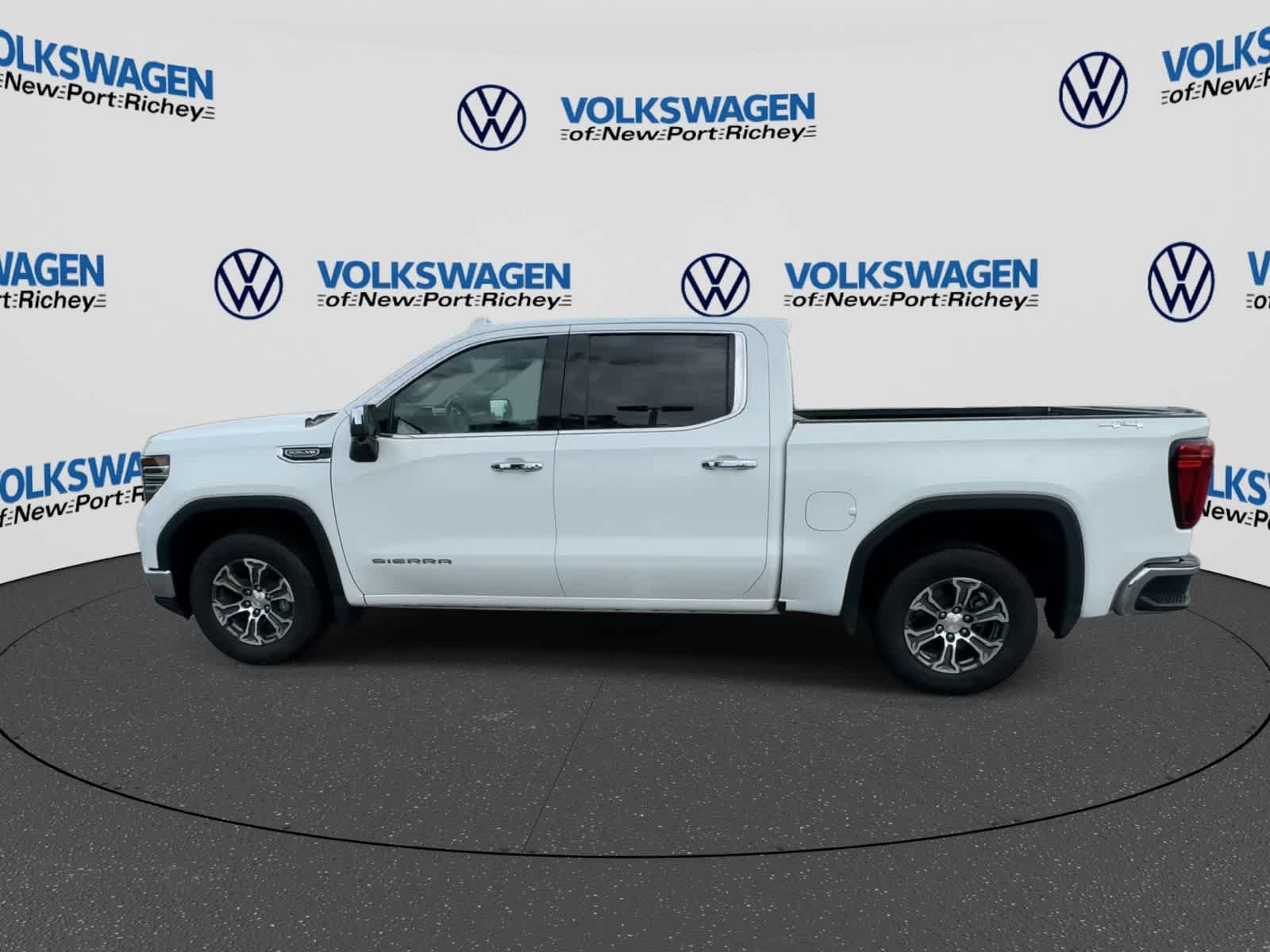 GMC Sierra 1500 SLT 2025
