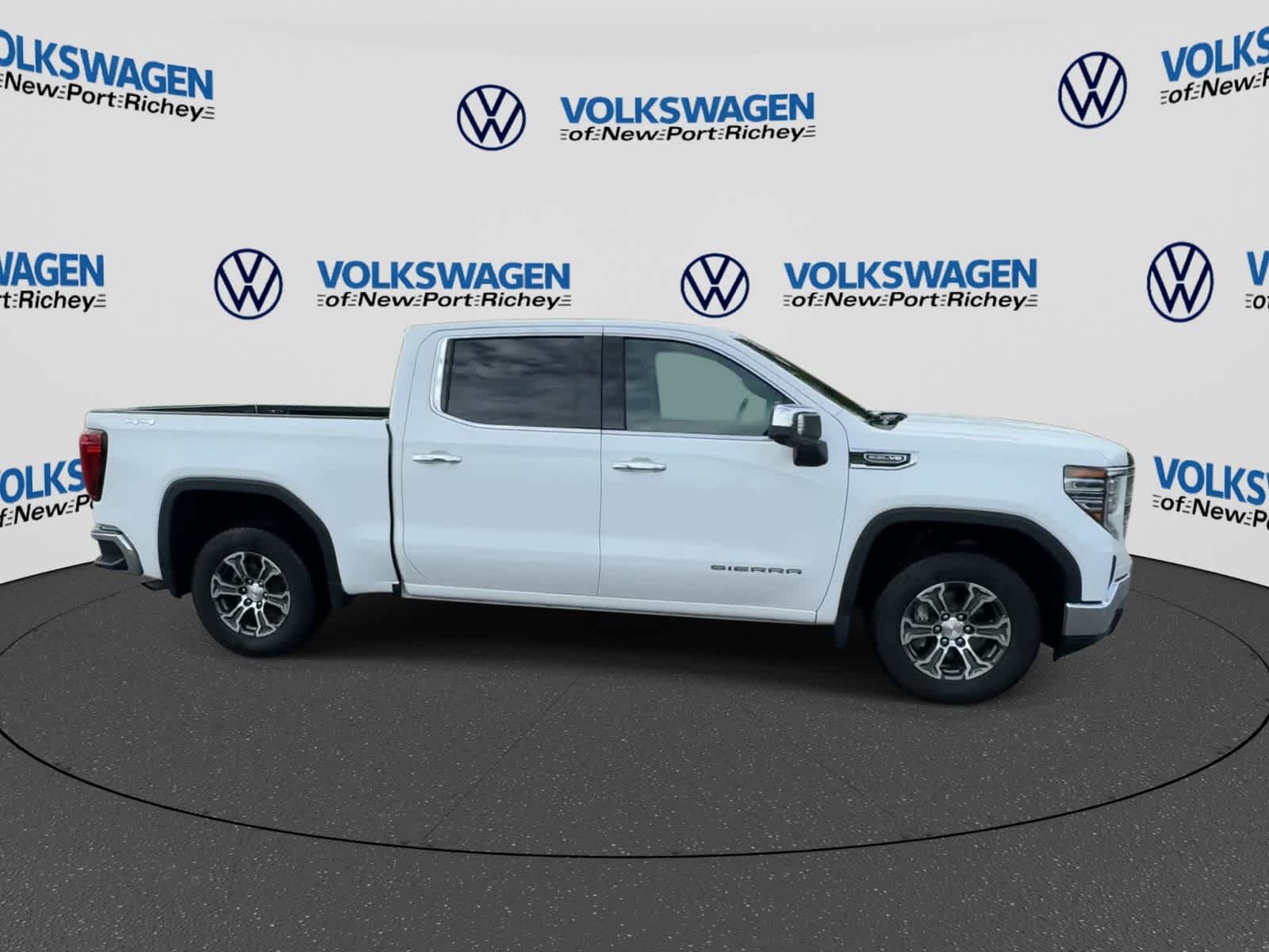 GMC Sierra 1500 SLT 2025