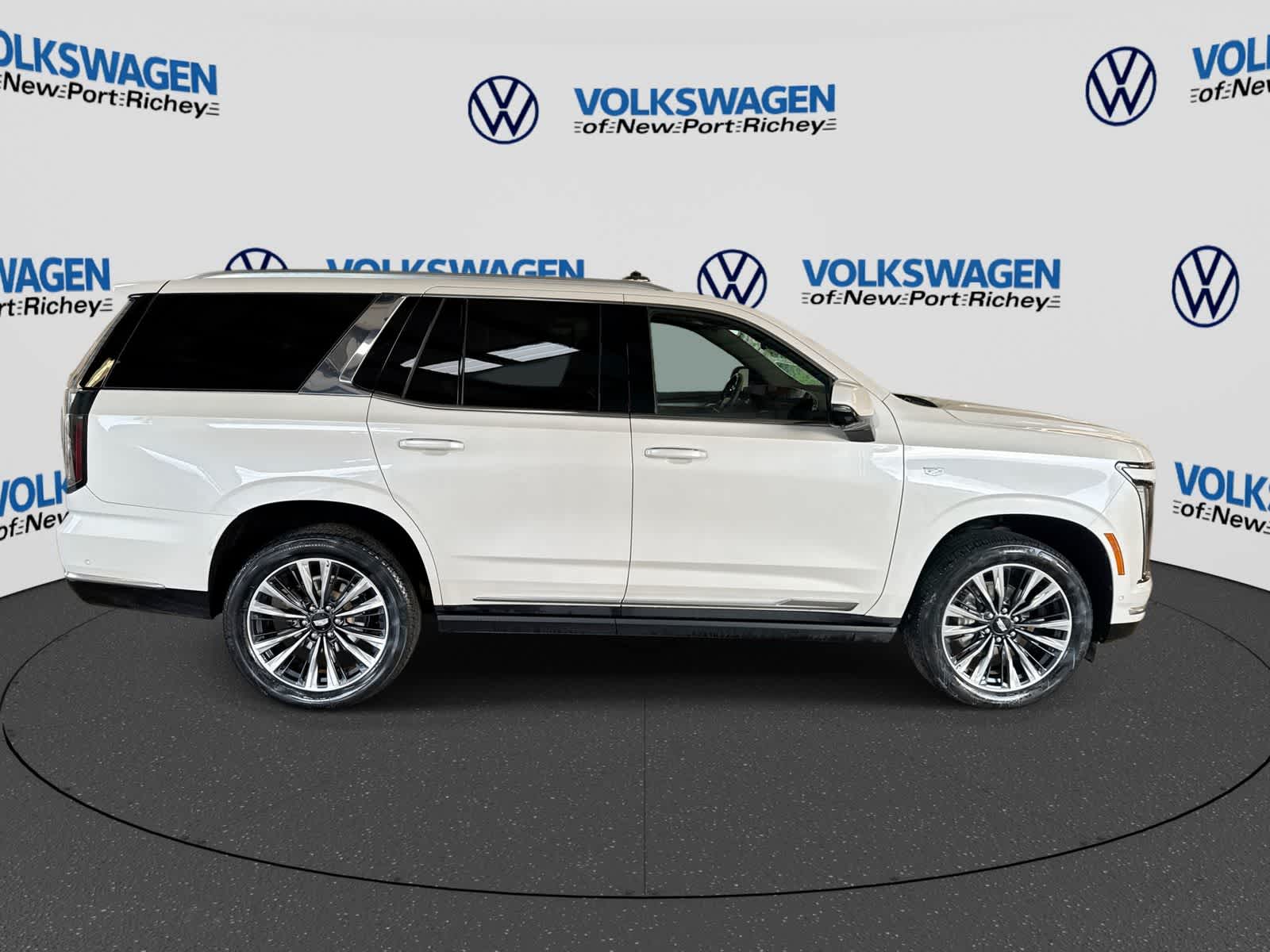 Cadillac Escalade 4WD Premium Luxury 2025