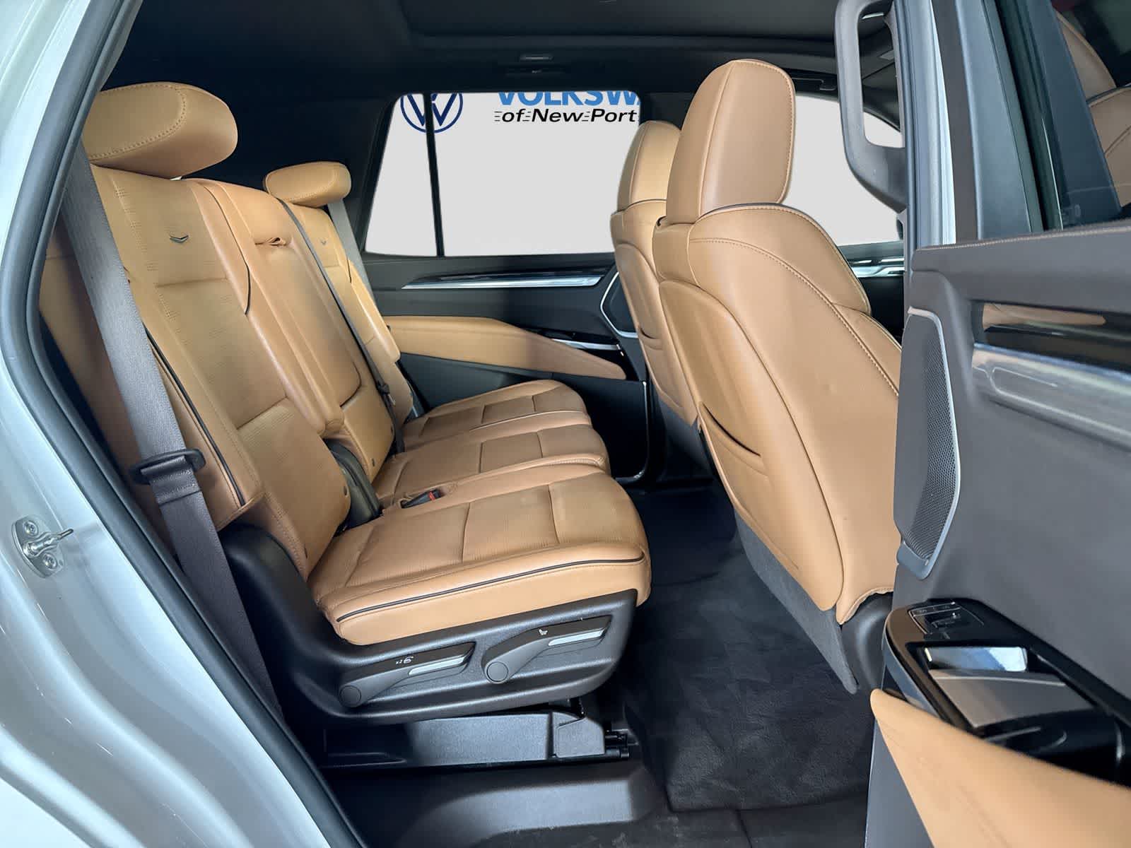 Cadillac Escalade 4WD Premium Luxury 2025