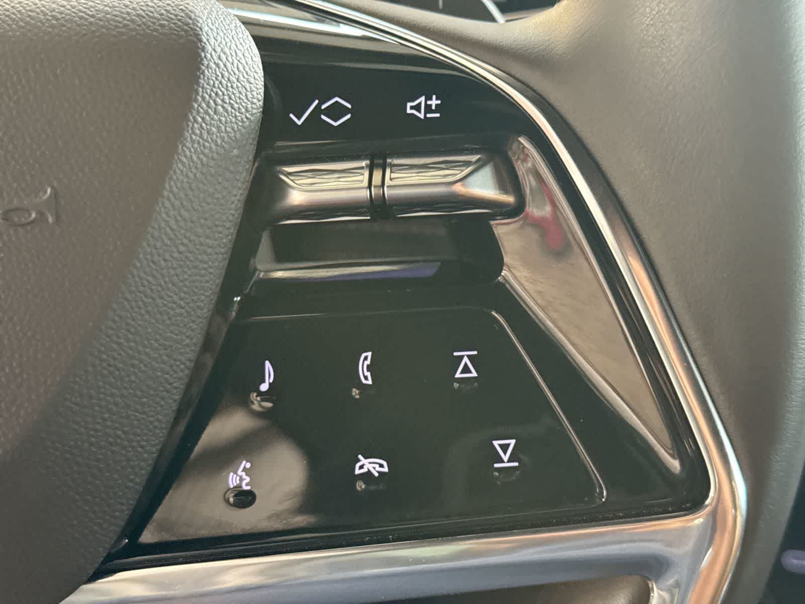 Cadillac Escalade 4WD Premium Luxury 2025