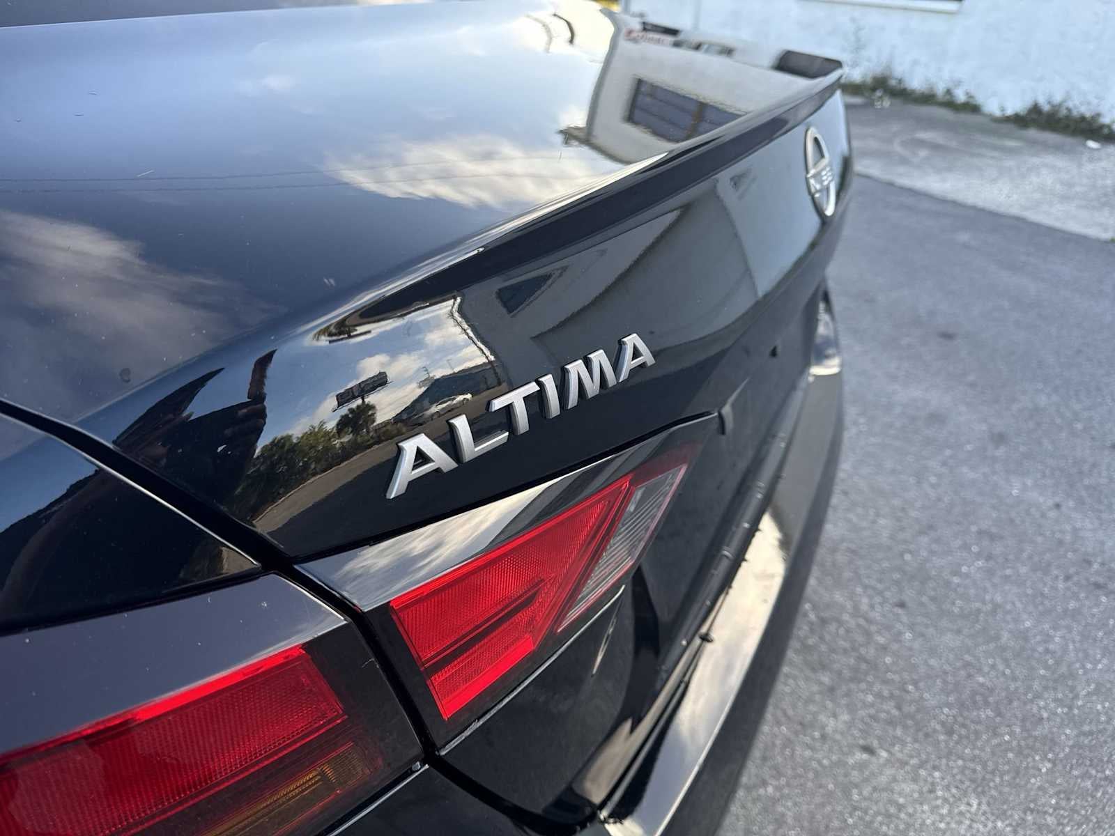 Nissan Altima 2.5 SV 2024