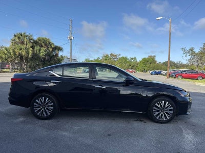 Nissan Altima 2.5 SV 2024