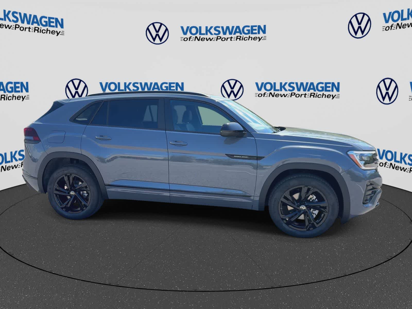 2026 Volkswagen Atlas Cross Sport 2.0T SEL R-Line Negro