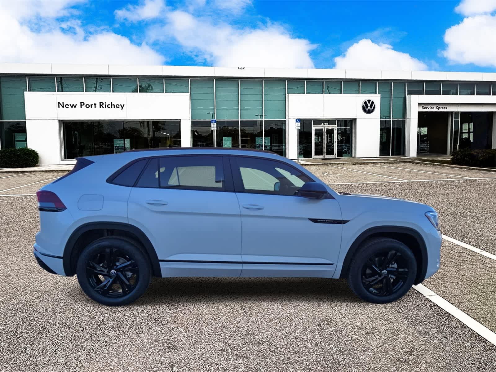 2026 Volkswagen Atlas Cross Sport 2.0T SEL R-Line Negro