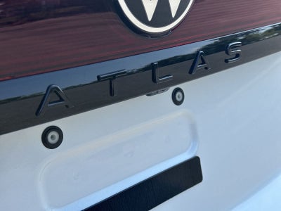 2026 Volkswagen Atlas Cross Sport 2.0T SEL R-Line Negro
