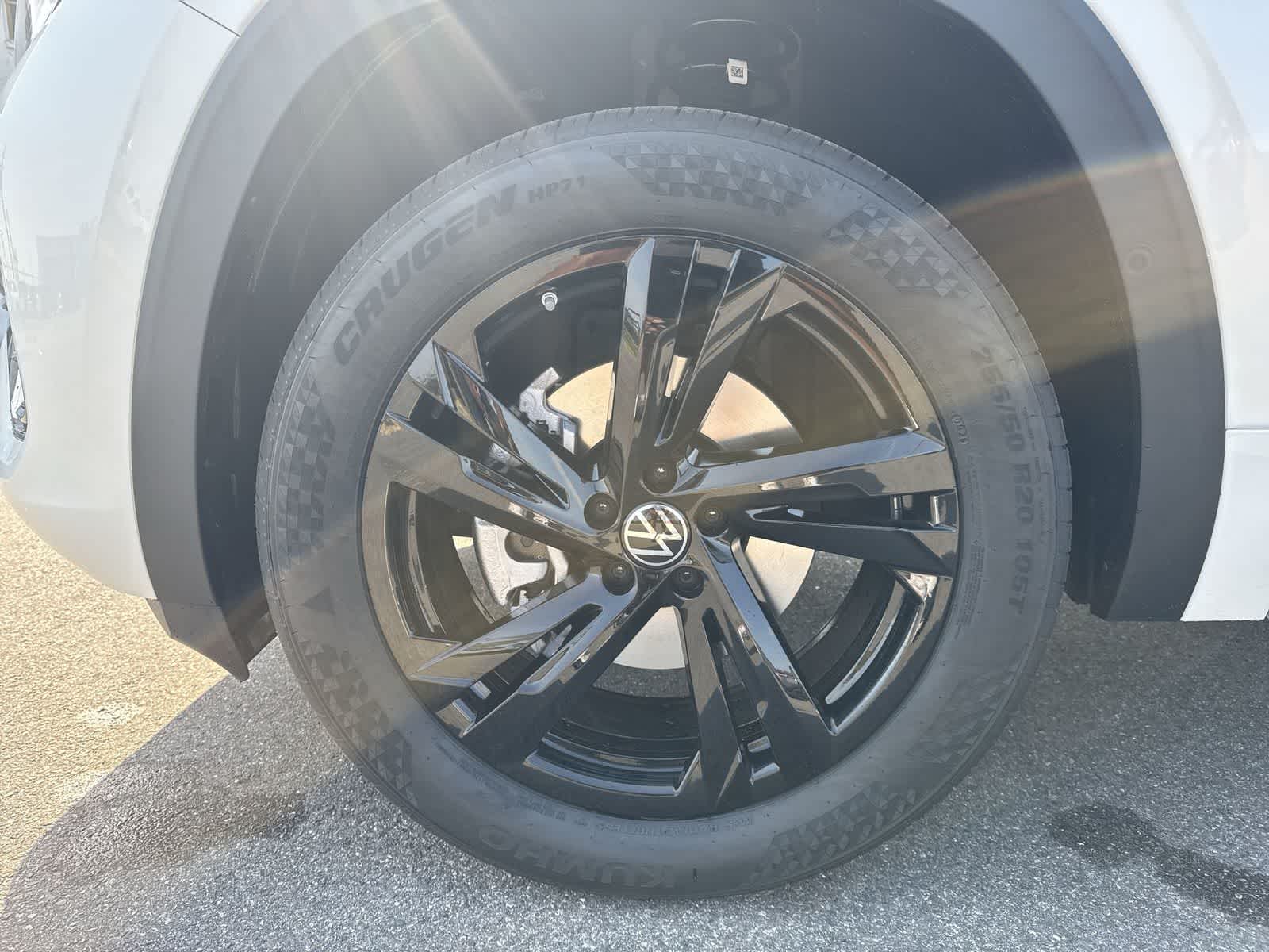 2026 Volkswagen Atlas Cross Sport 2.0T SEL R-Line Negro