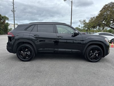 2026 Volkswagen Atlas Cross Sport 2.0T SEL R-Line Negro