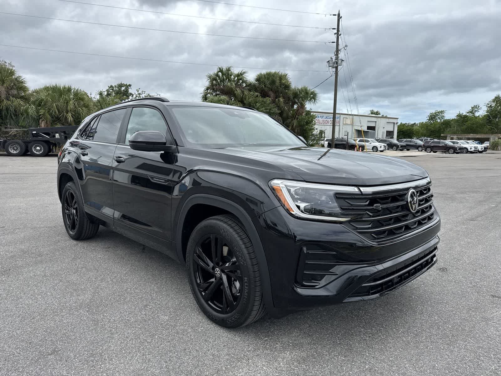 2026 Volkswagen Atlas Cross Sport 2.0T SEL R-Line Negro