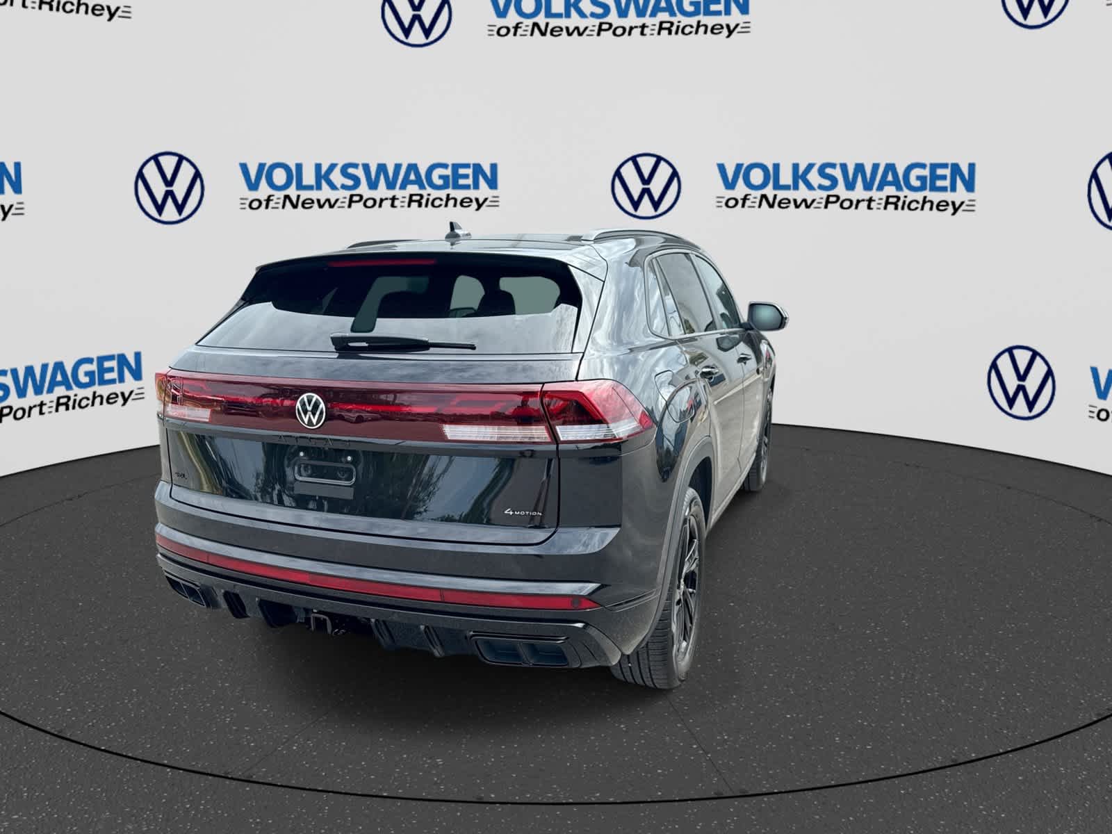 Volkswagen Atlas Cross Sport SEL R-Line Black 2026