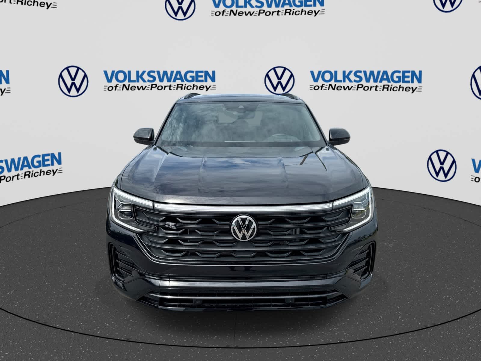 Volkswagen Atlas Cross Sport SEL R-Line Black 2026