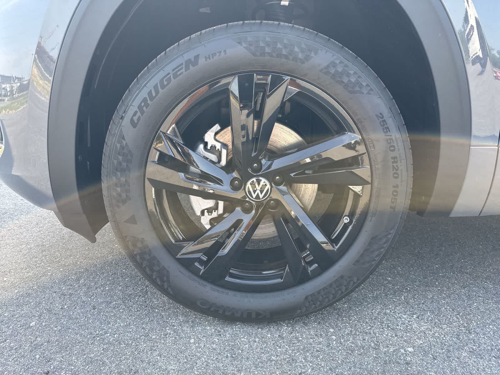 2026 Volkswagen Atlas Cross Sport 2.0T SEL R-Line Negro